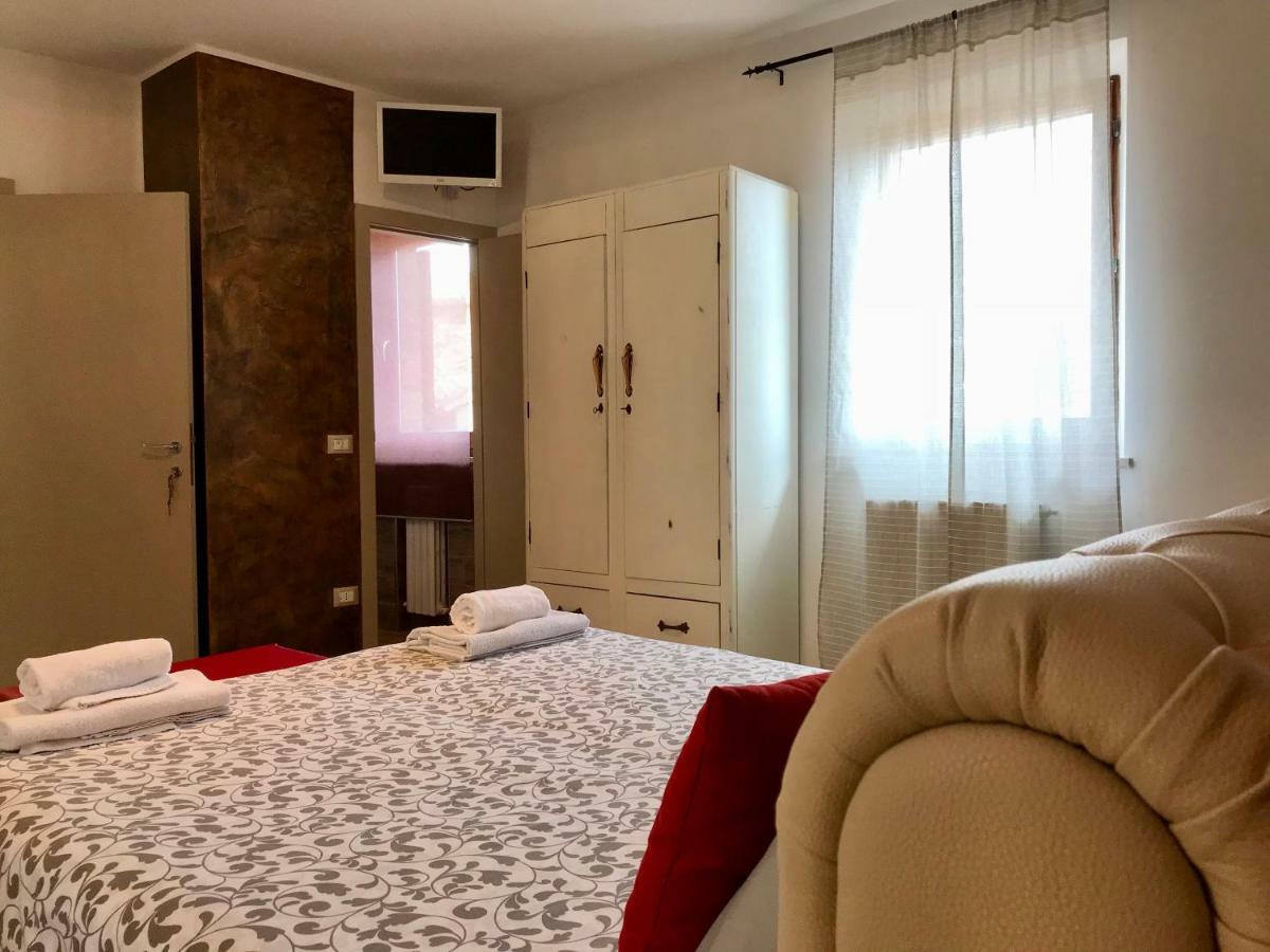B&B Albornoz Urbino Eksteriør bilde